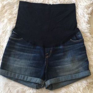 NWOT Liz Lange maternity midi shorts XS